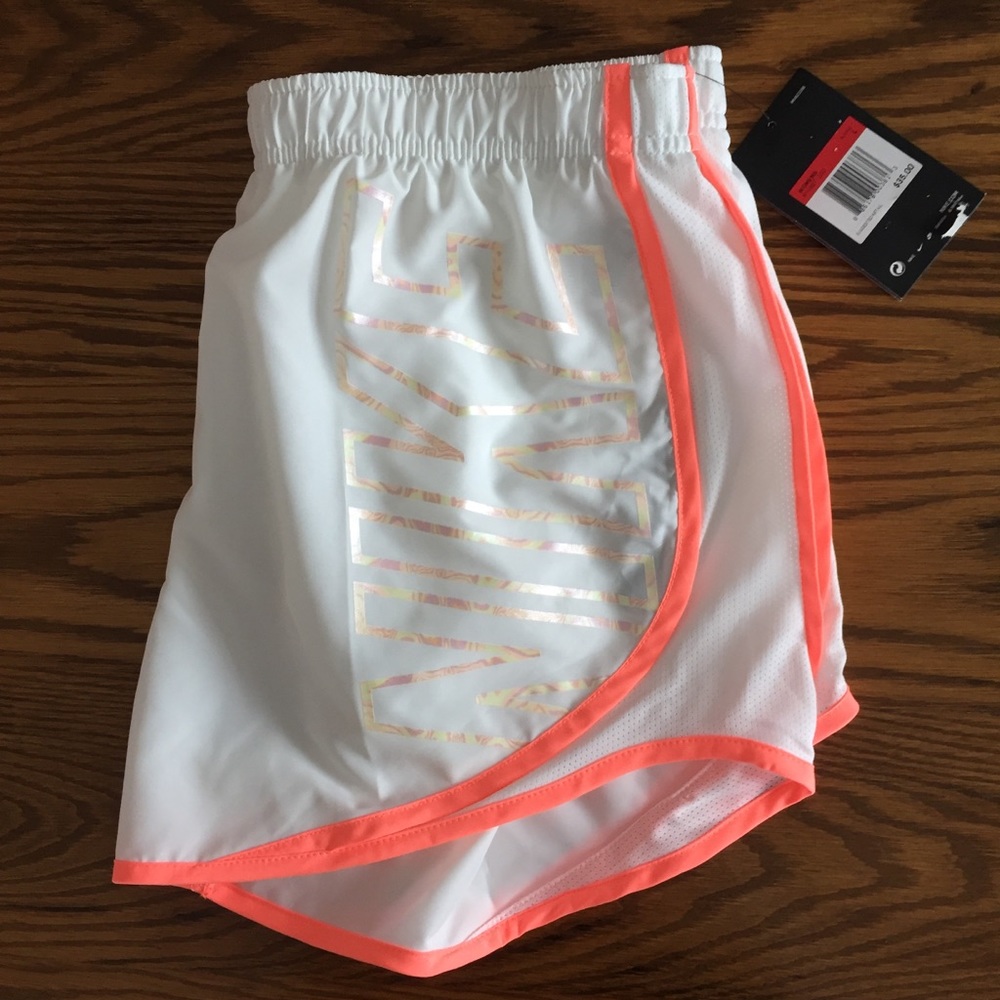 Nike Metallic Logo Tempo Running Shorts - Picture 3 of 8